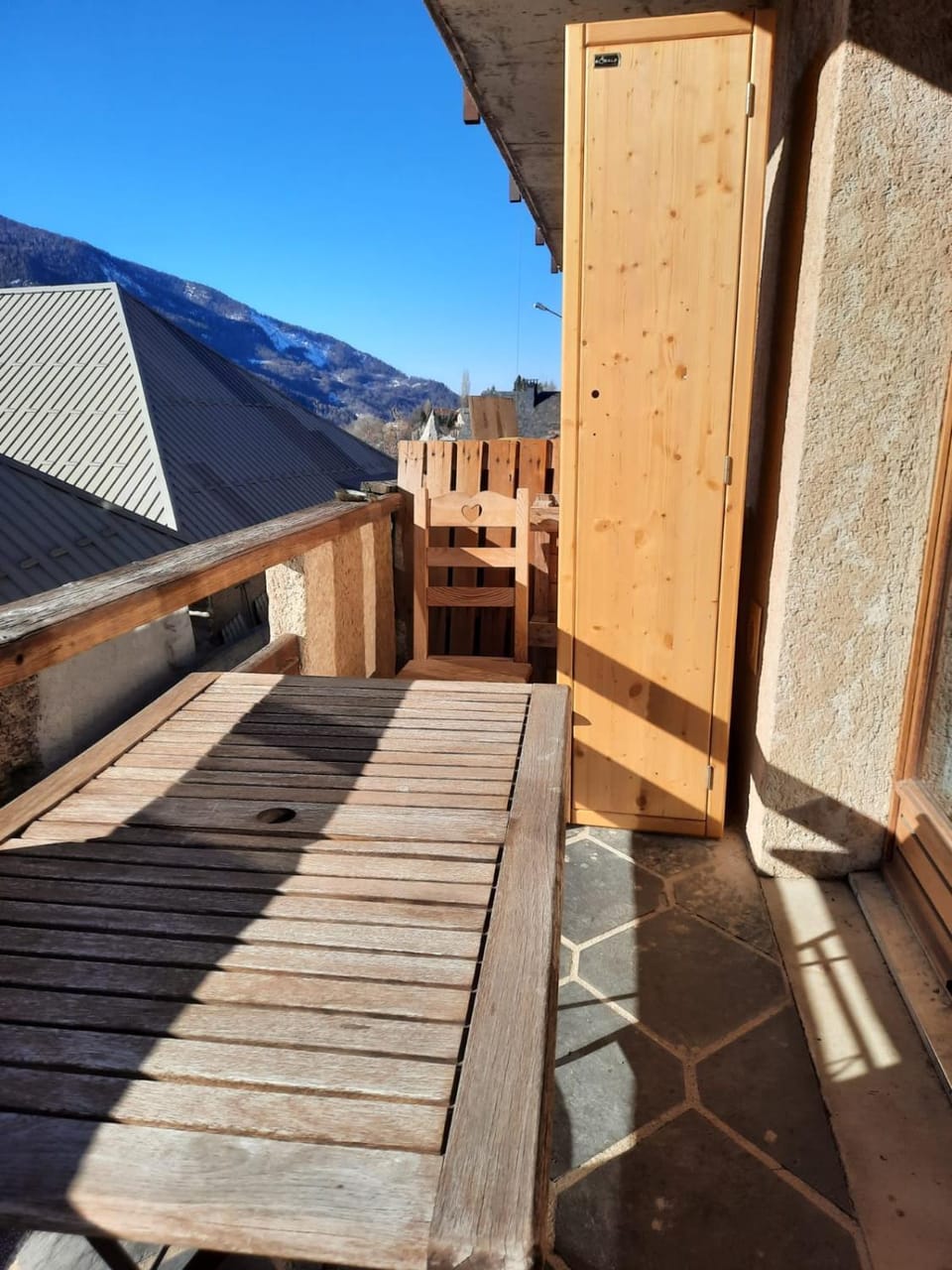 Balcony/Terrace, Mountain view