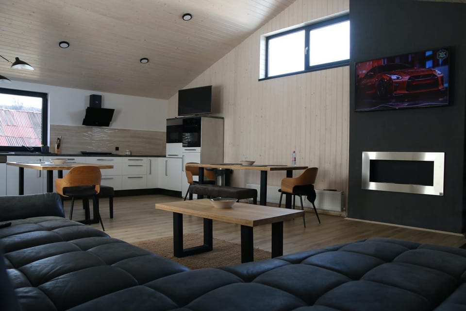 Cozy Rooms Toplita Hotel in Romania