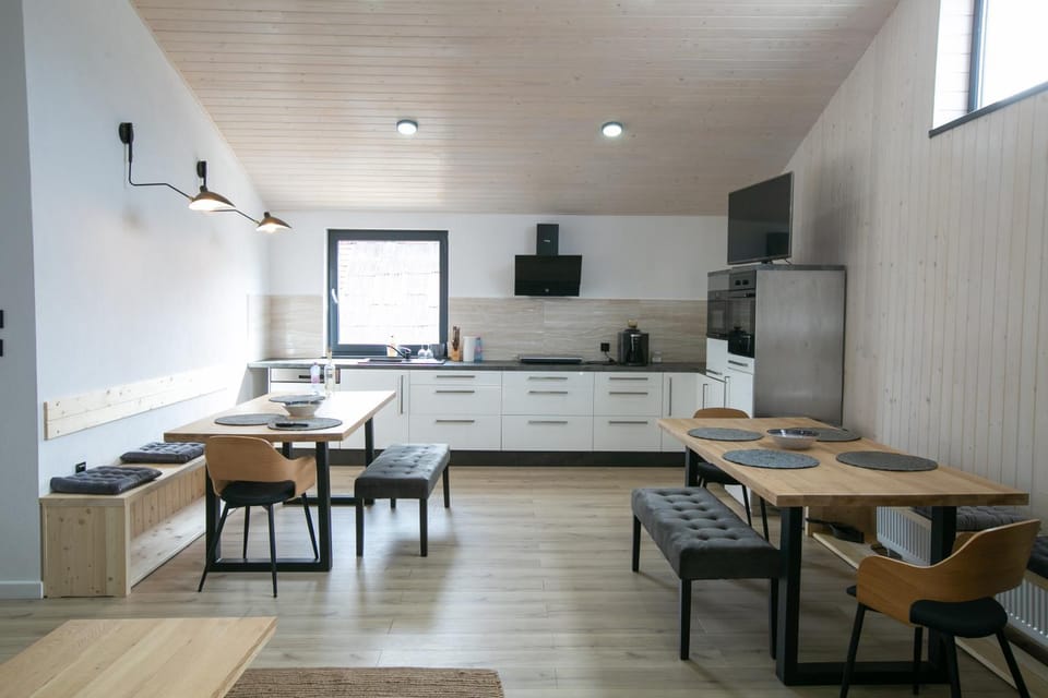 TV and multimedia, Coffee/tea facilities, Kitchen or kitchenette, Living room, Dining area, dishwasher, minibar, pet friendly, stove, toaster, washing machine
