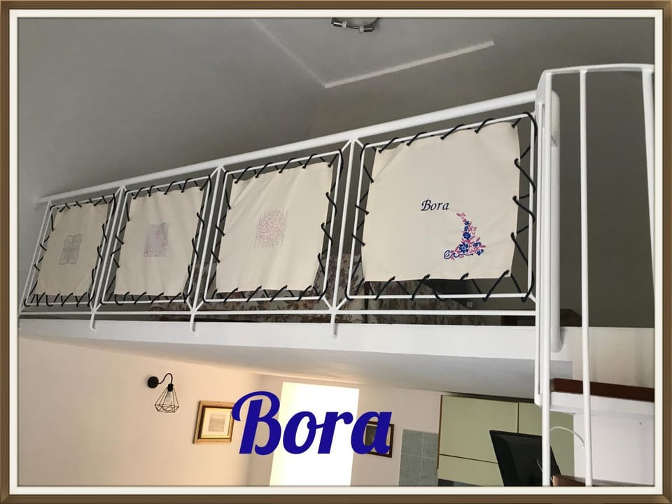 Restaurant/places to eat, Neighbourhood, Dining area, Area and facilities, Area and facilities, Area and facilities, Breakfast