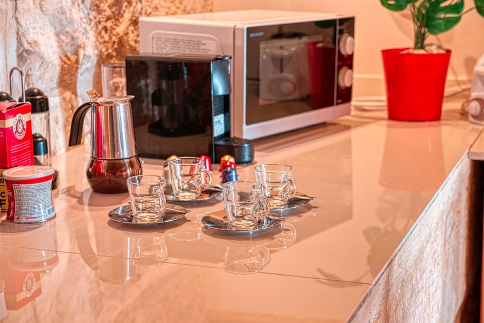 Coffee/tea facilities, Kitchen or kitchenette