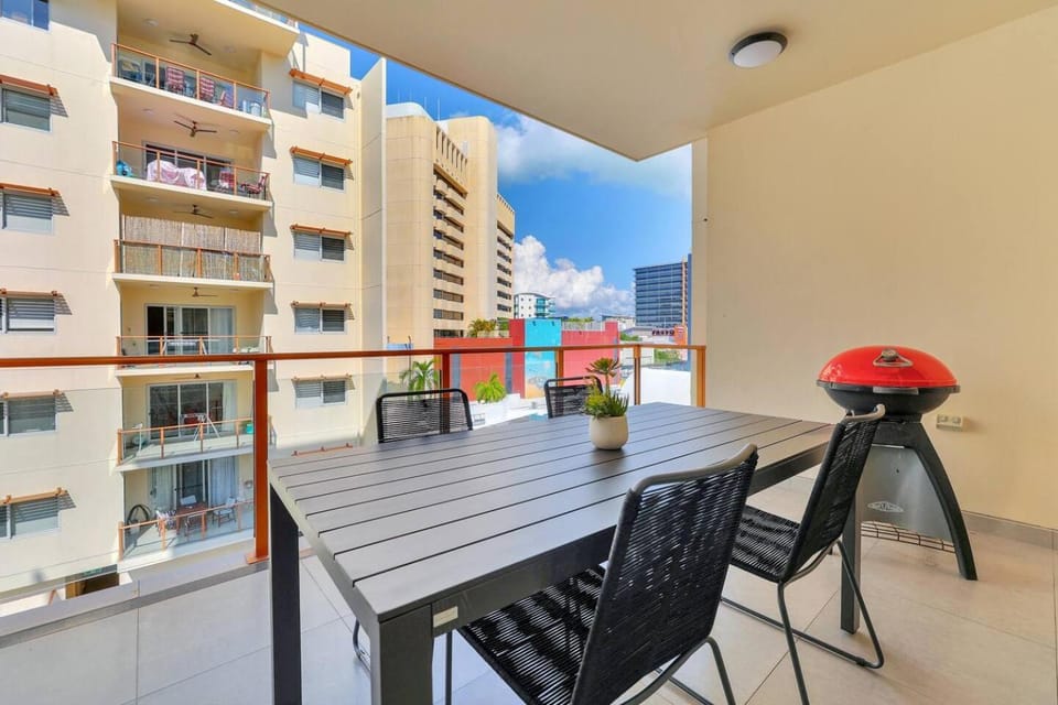 Darwin Inner City Oasis 2 Bed Apt Apartment in Darwin