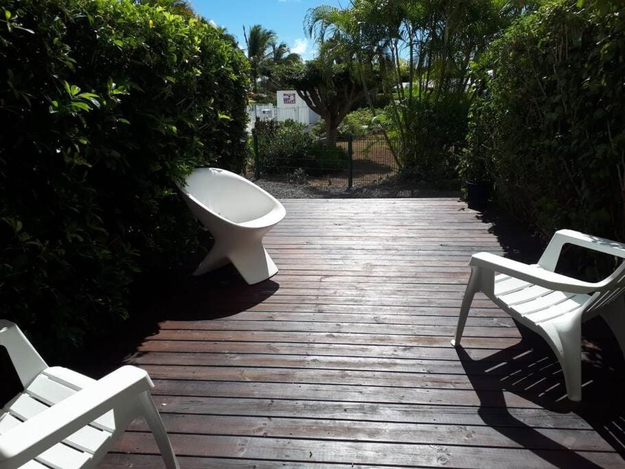 Studio L' Atelier de Tuscany Apartment in Grande-Terre, Guadeloupe