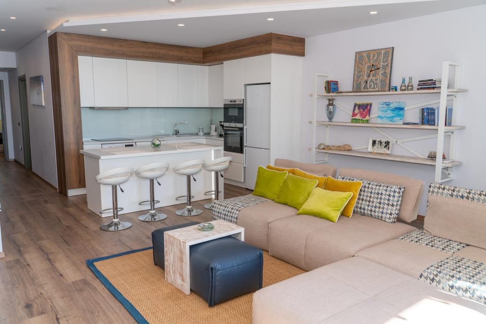 Lounge or bar, Seating area