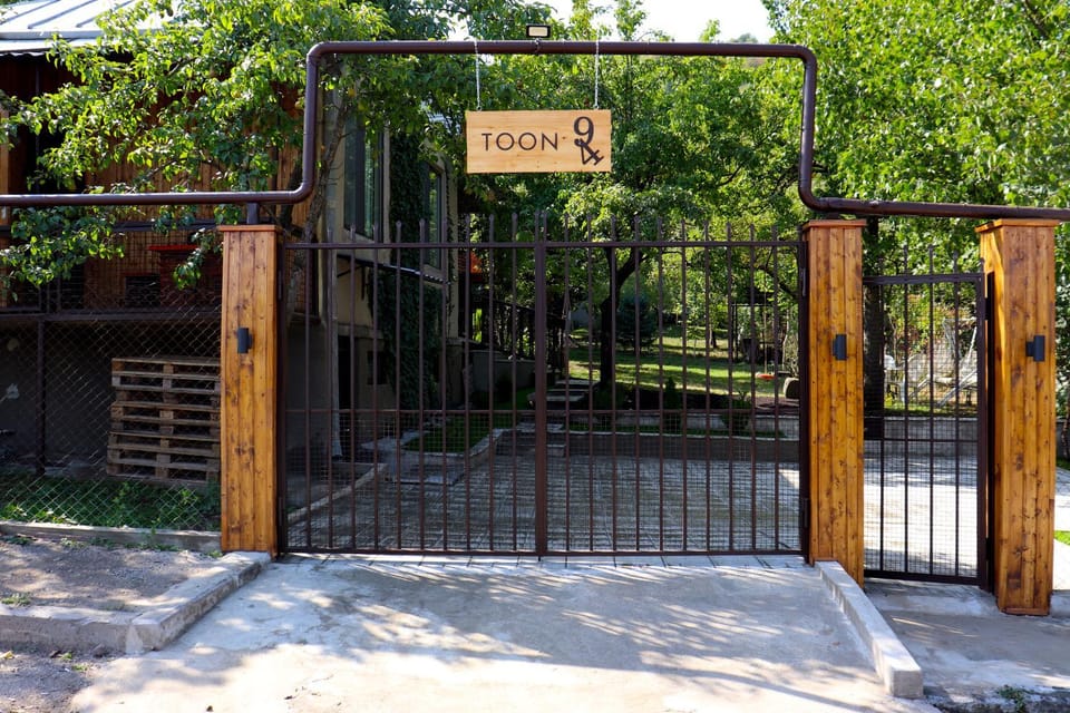 Facade/entrance, Street view