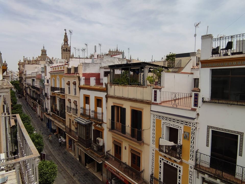 Neighbourhood, Balcony/Terrace, City view, Street view