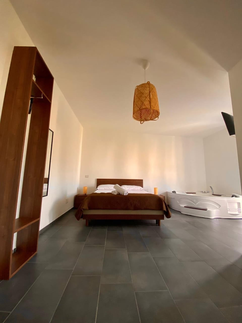 Bed, Photo of the whole room, Bedroom, wardrobe