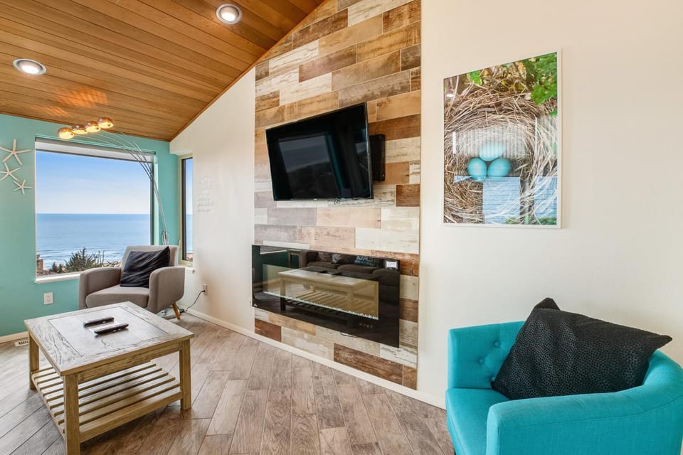 Serpent Rock Viewhouse House in Rockaway Beach