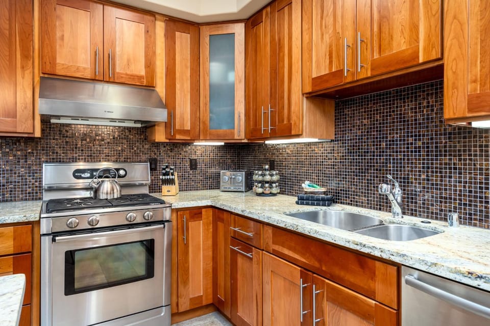 Luxurious Modern Condo! - SM #207 Apartment in Bear Valley
