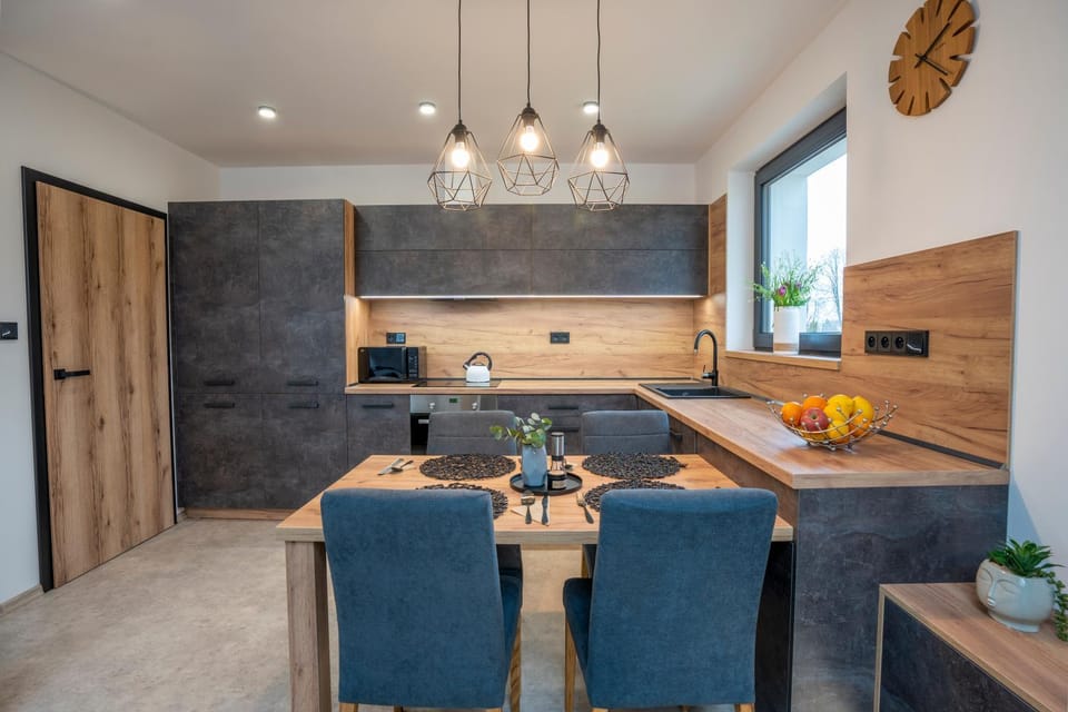Coffee/tea facilities, Living room, Seating area, Dining area, stove