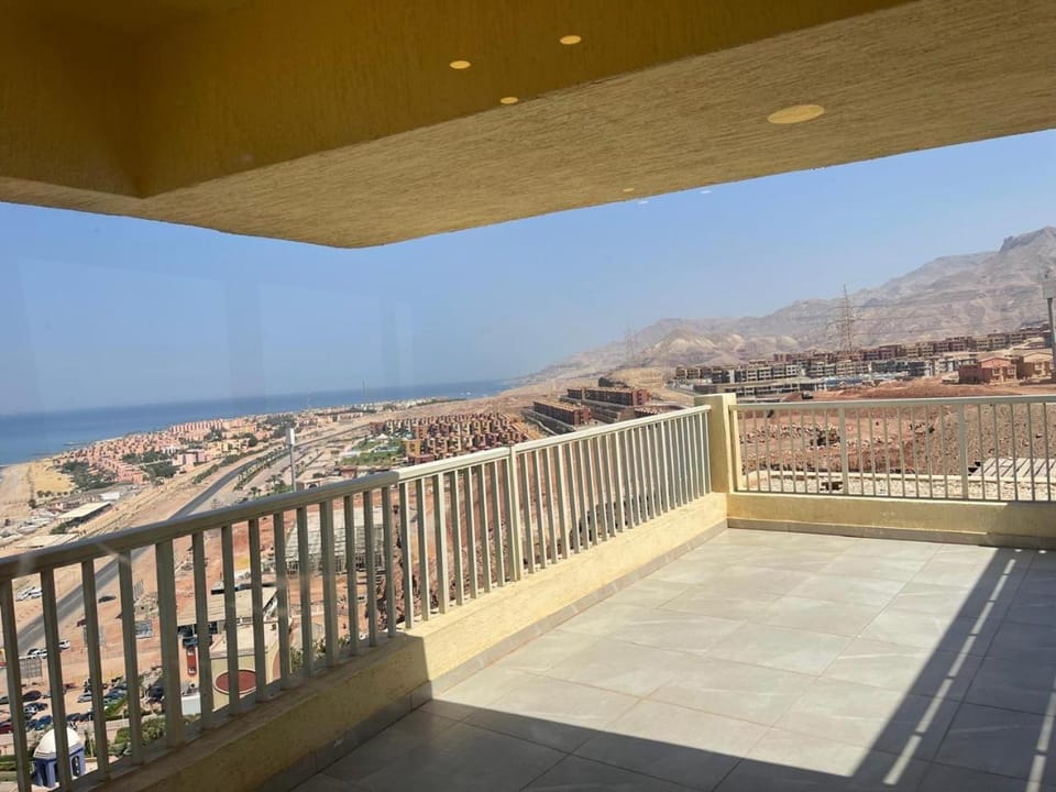 Amazing sea view Penthouse Apartment in Pyramids Porto El-Sokhna Apartment hotel in Egypt