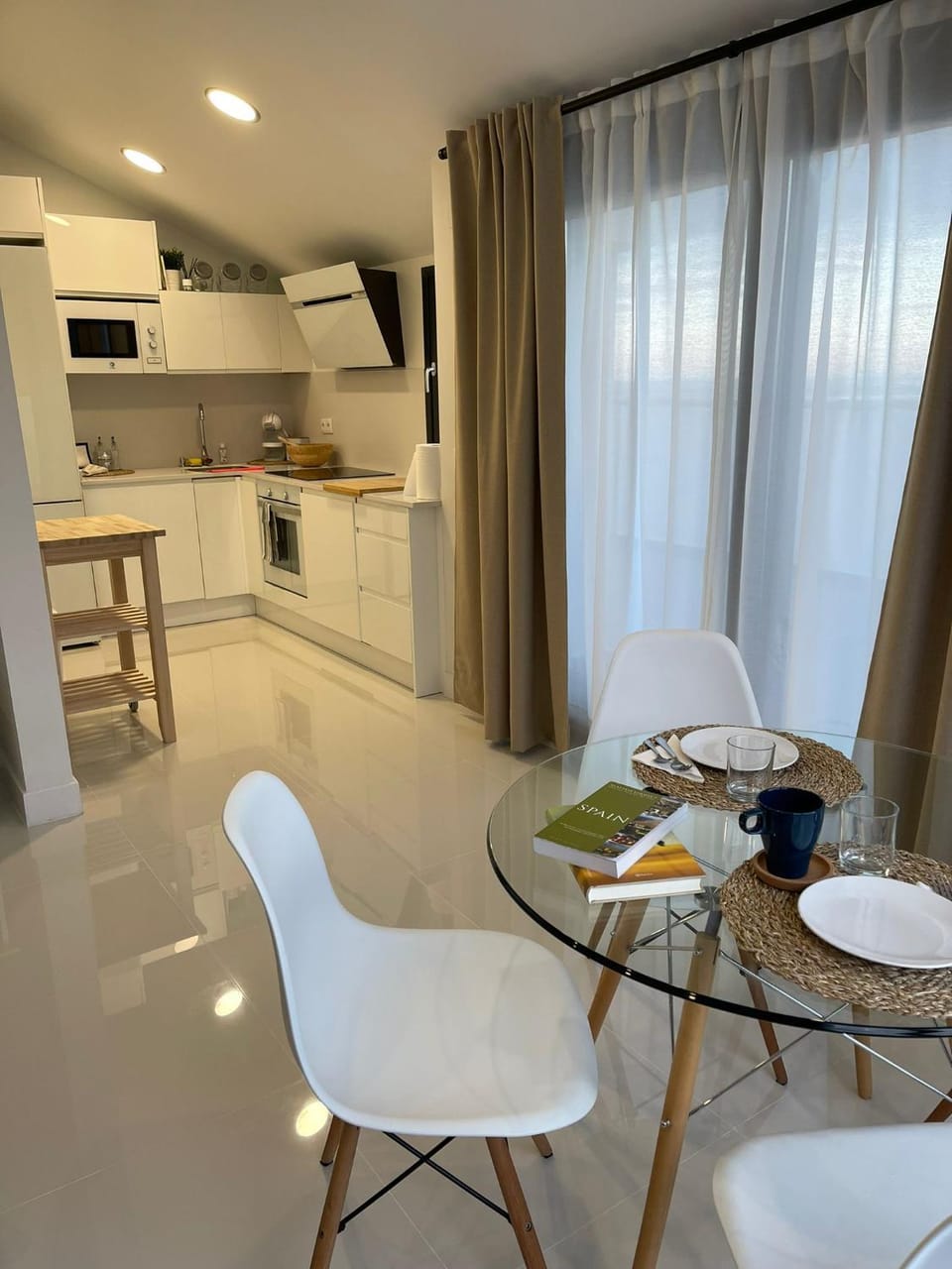 Kitchen or kitchenette, Living room, Dining area