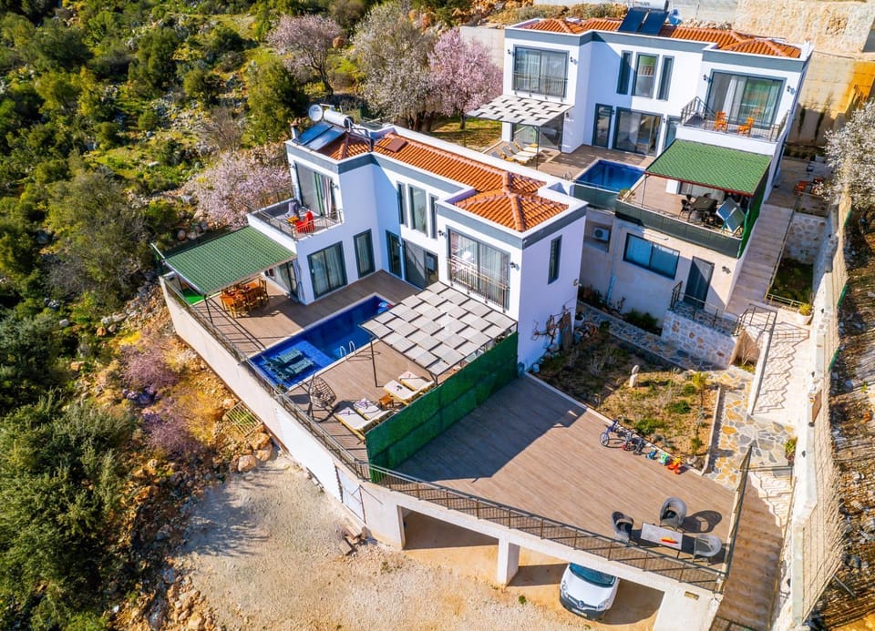 Property building, Bird's eye view
