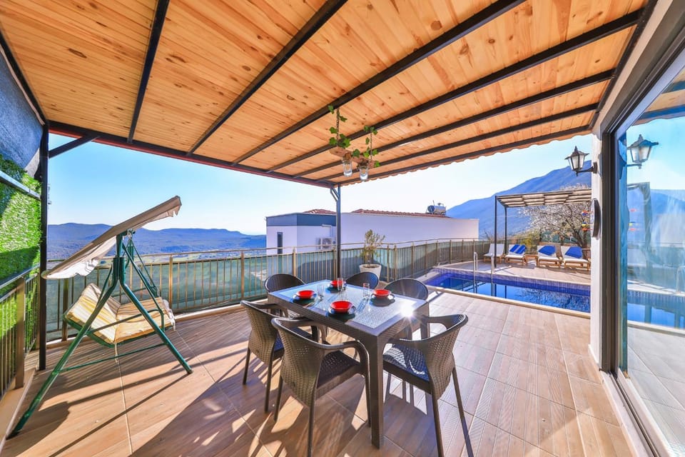 Patio, View (from property/room), Balcony/Terrace, Dining area