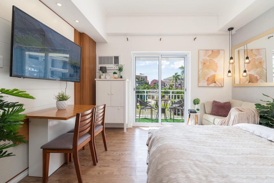 Bed, Balcony/Terrace, Balcony/Terrace, Living room, Bedroom