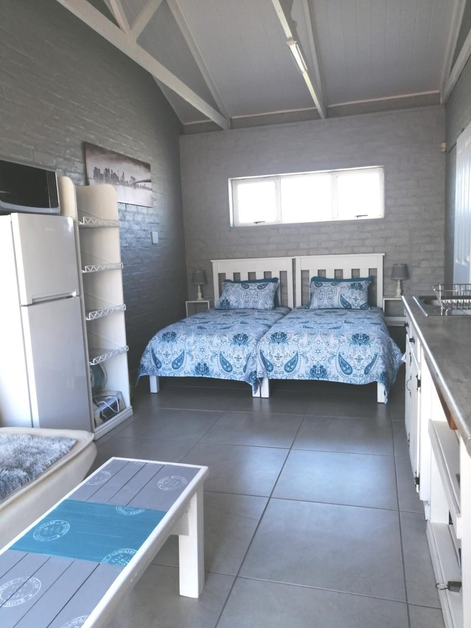 Property building, Photo of the whole room