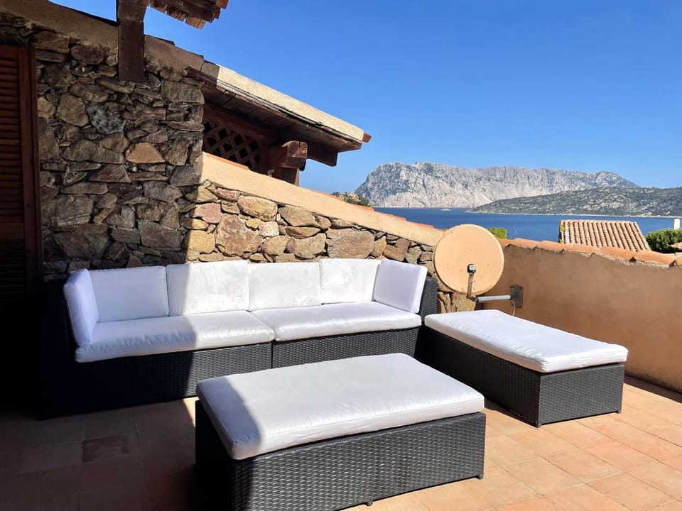 Natural landscape, Balcony/Terrace, Sea view