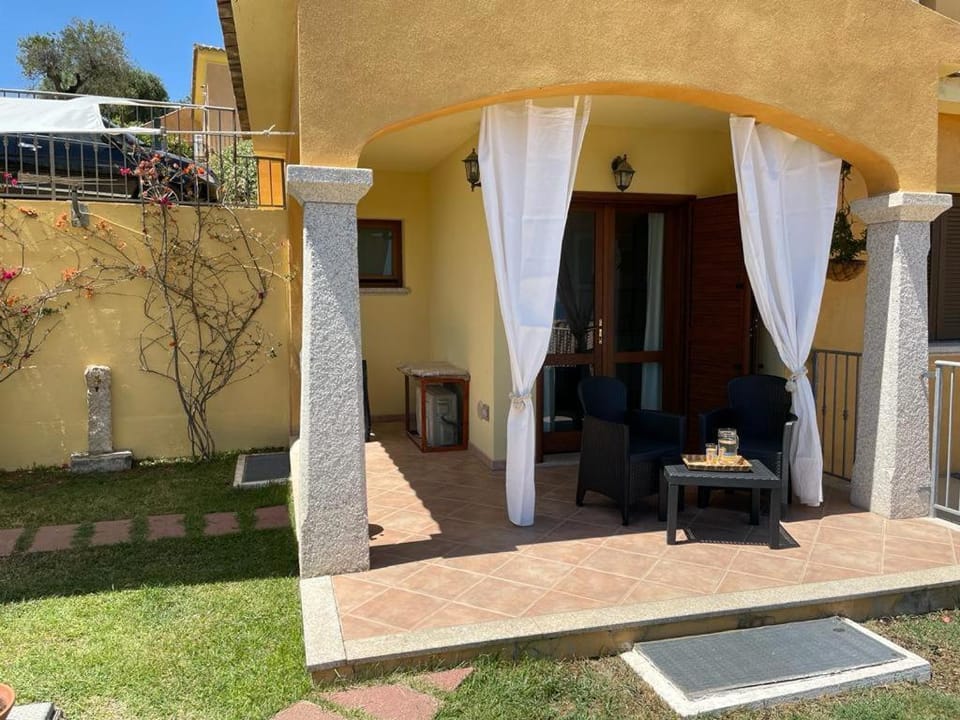 Property building, Garden