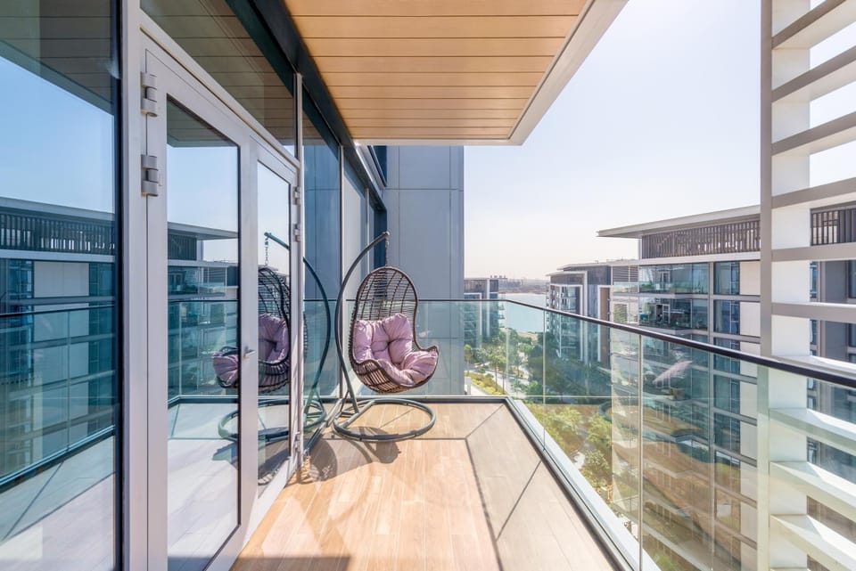 Property building, Patio, Day, View (from property/room), Balcony/Terrace