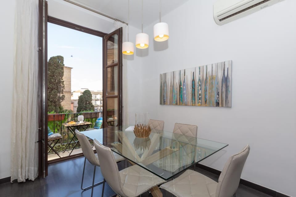 View (from property/room), View (from property/room), Balcony/Terrace, Dining area, internet, internet, air conditioner, air conditioner