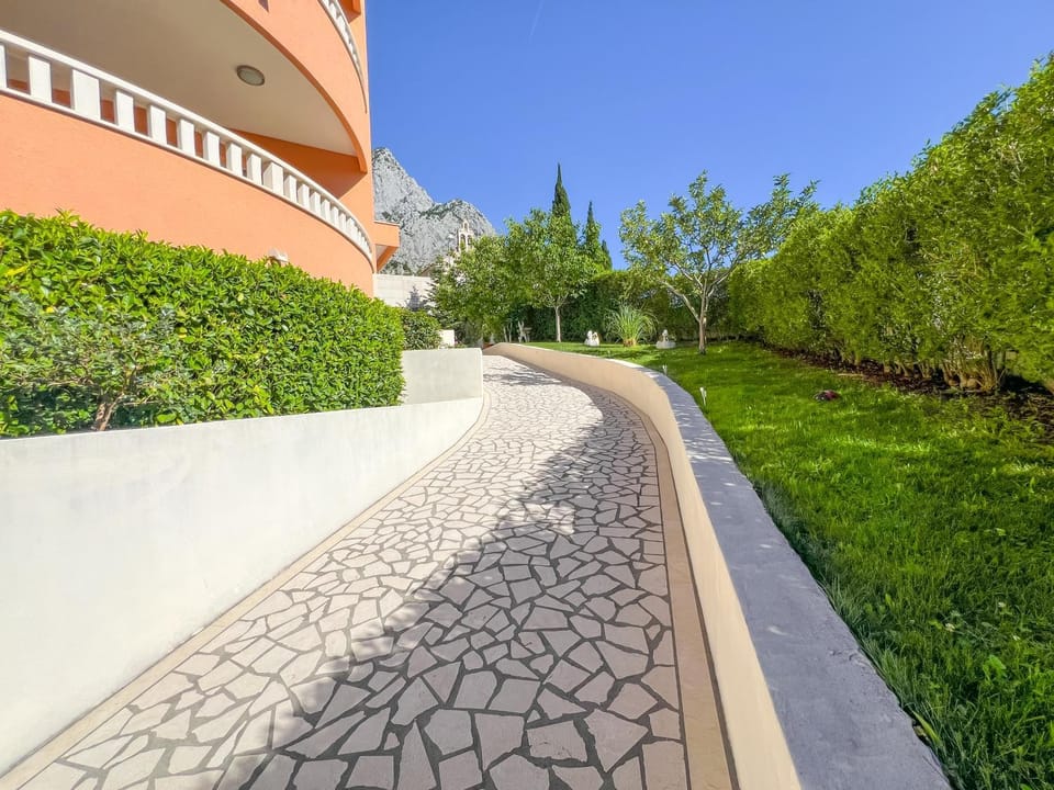 Garden, Garden view, Garden view, Parking