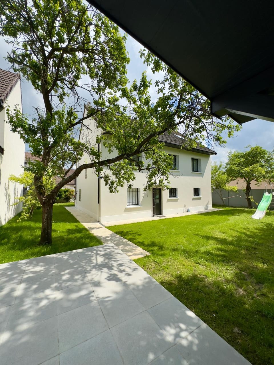 Super maison entre paris et Disney Villa in Gagny