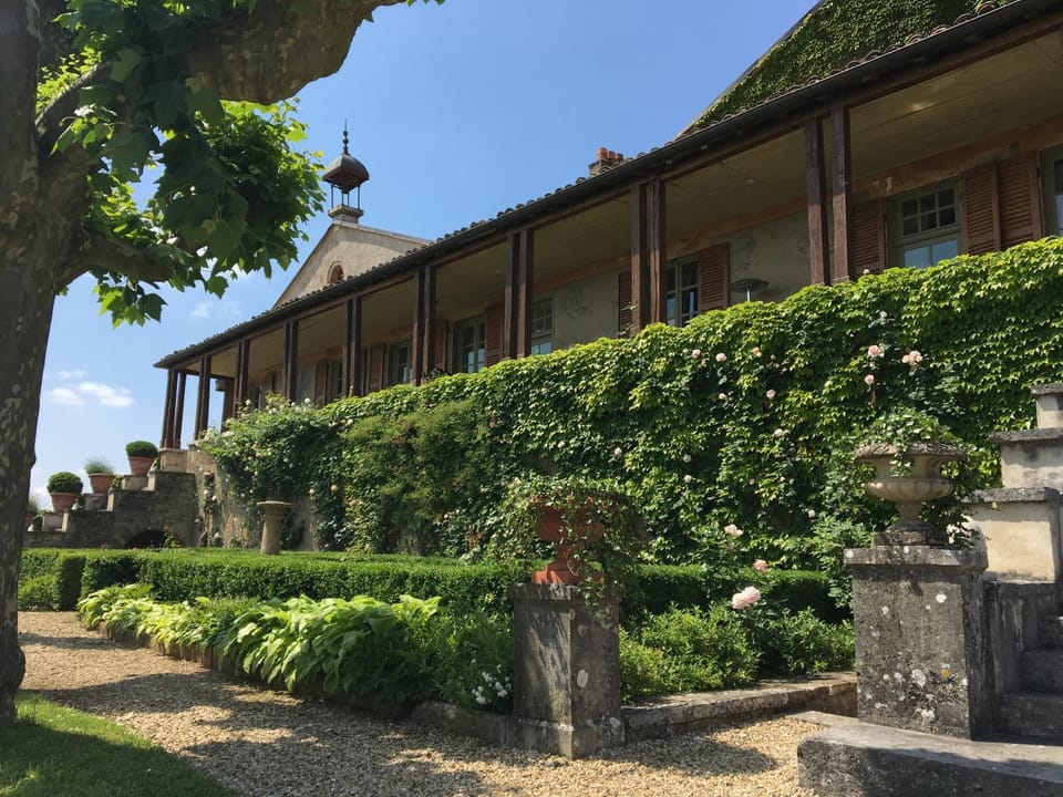 Facade/entrance, Garden