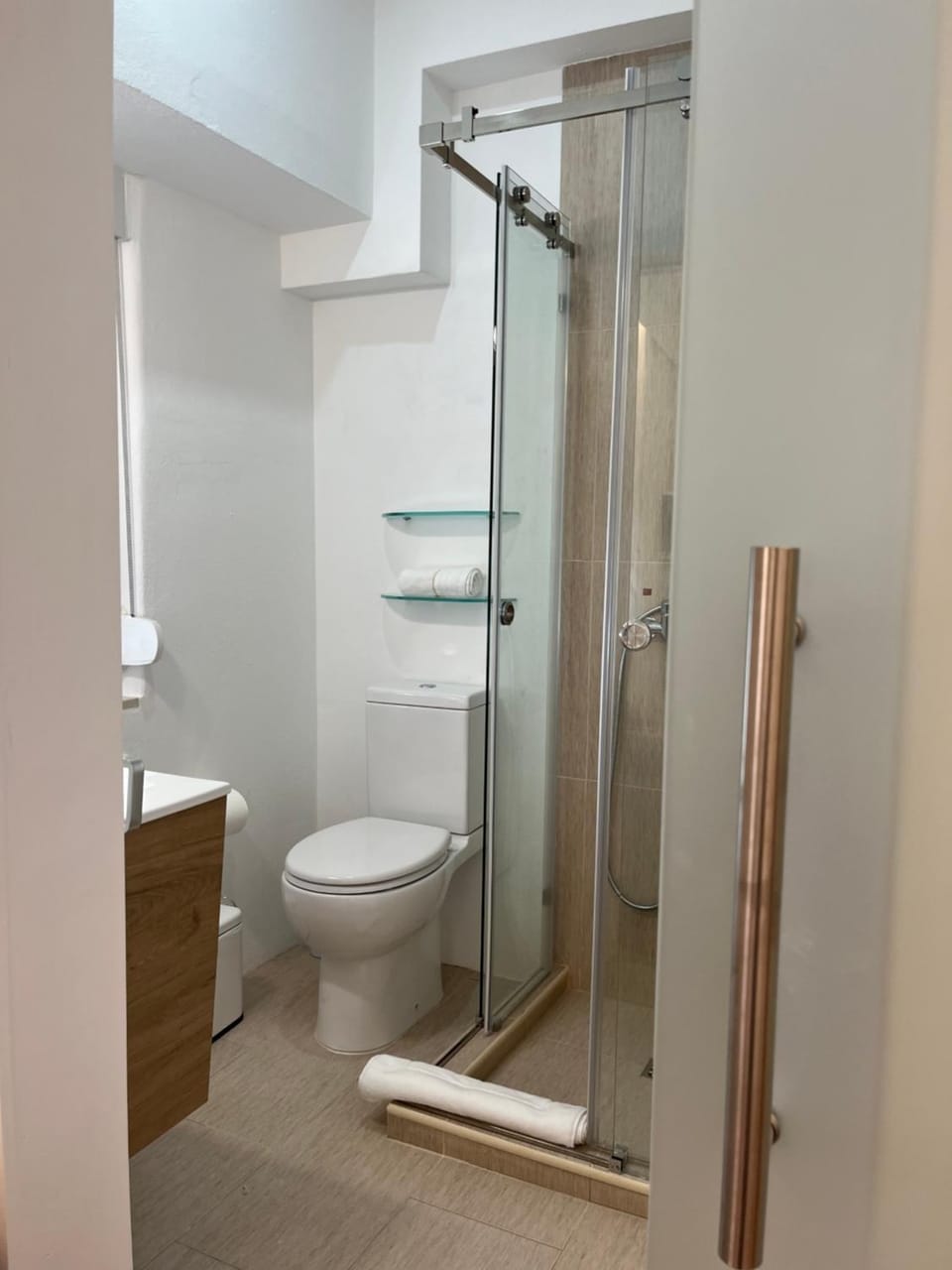 Shower, Toilet, Bathroom