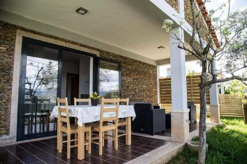 Casas do Paço - Casas de Férias Bed and Breakfast in Vila Real District