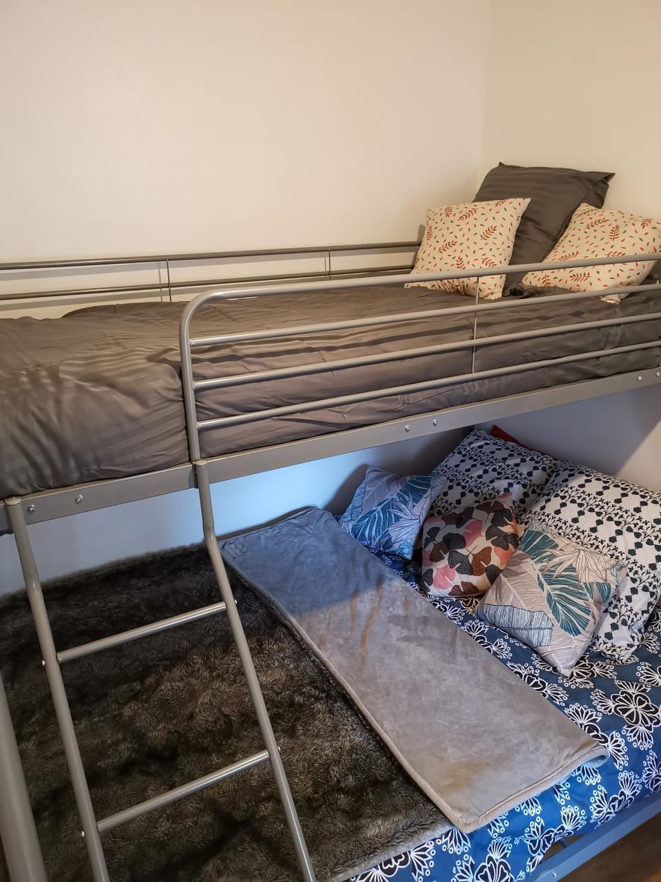 bunk bed