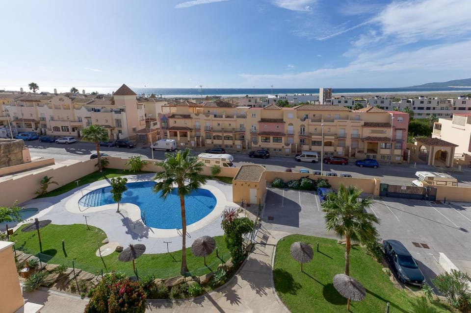 La Marina Penthouse by Tarifa Rent - wifi, AC, parking Apartment in Costa de la Luz