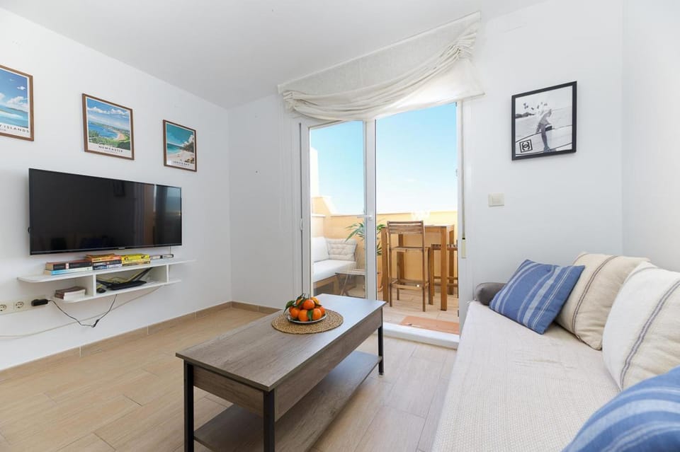 La Marina Penthouse by Tarifa Rent - wifi, AC, parking Apartment in Costa de la Luz