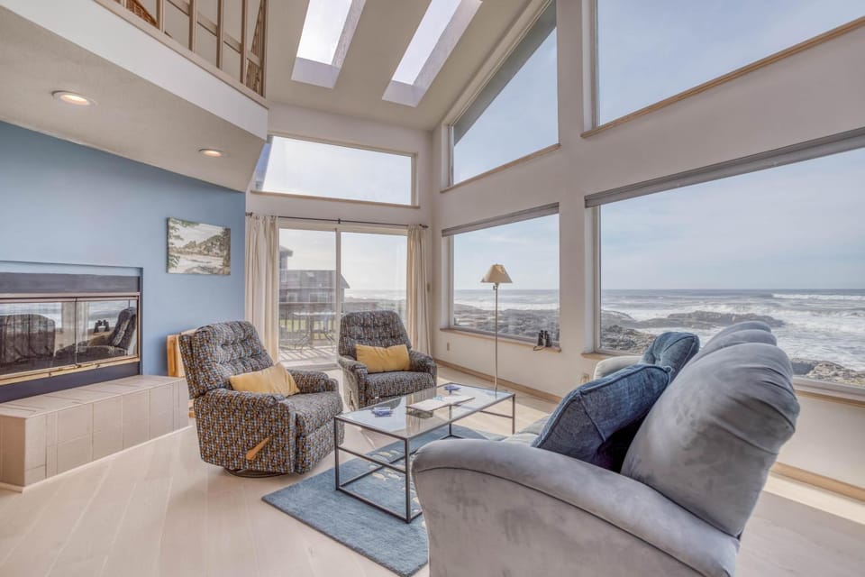 Kellys Cove House in Yachats