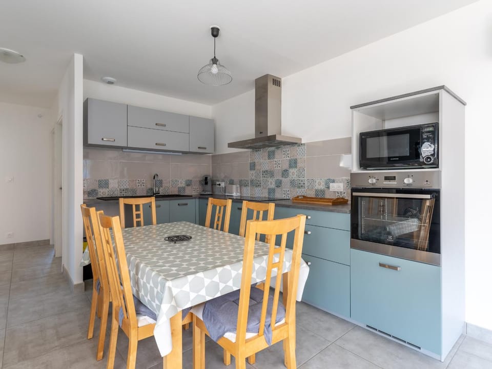 Maison neuve proche océan à Mimizan, 4 pers, clim, WIFI, jardinet, pistes cyclables, ménage inclus - FR-1-50-91 House in Mimizan