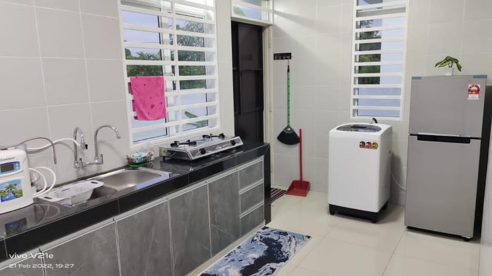 Mysa Homestay House in Perak Tengah District