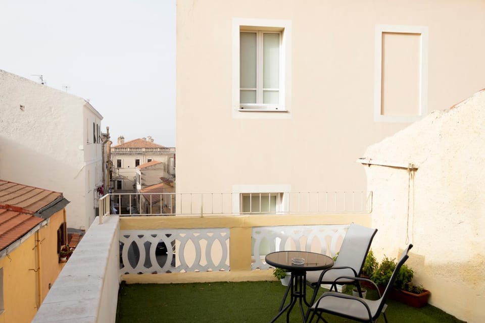 Property building, View (from property/room), Balcony/Terrace