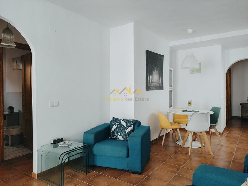 Lovely 2 bedroomed apartment with pool Apartment in Frigiliana