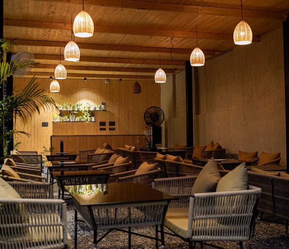 Restaurant/places to eat