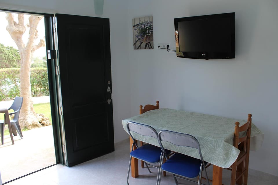TV and multimedia, Dining area