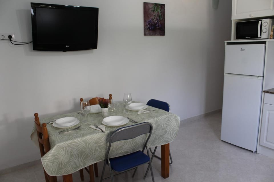 TV and multimedia, Dining area