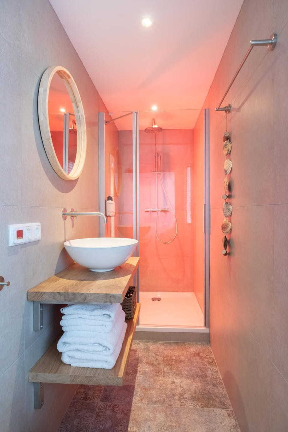 Shower, Bathroom, towels