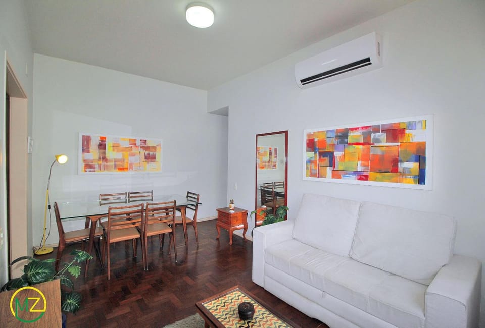 Comfortable and complete2 bedrooms in Ipanema Apartment in Rio de Janeiro