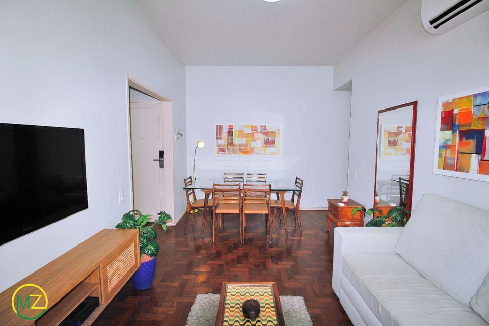 Comfortable and complete2 bedrooms in Ipanema Apartment in Rio de Janeiro