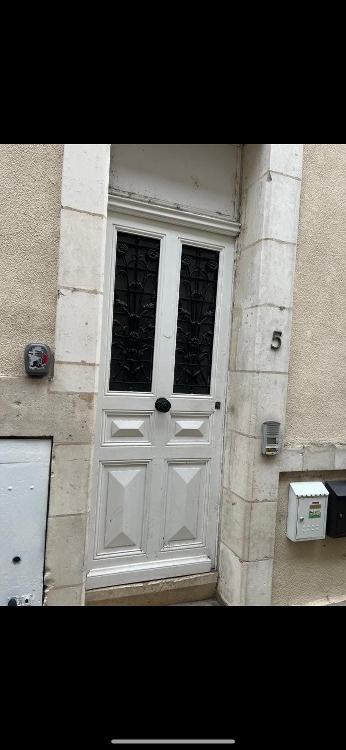 Petit F2 fonctionnel plein centre et proche gare Apartment in Bourges