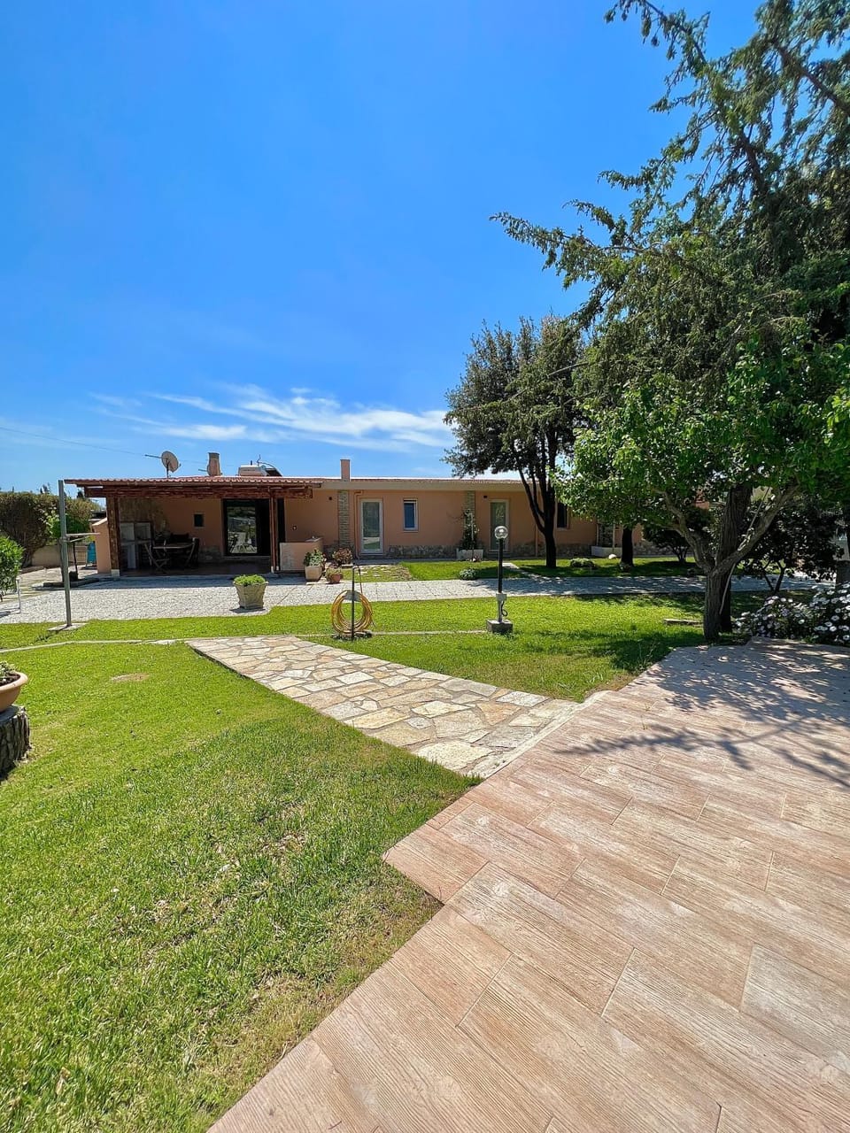 Property building, Garden