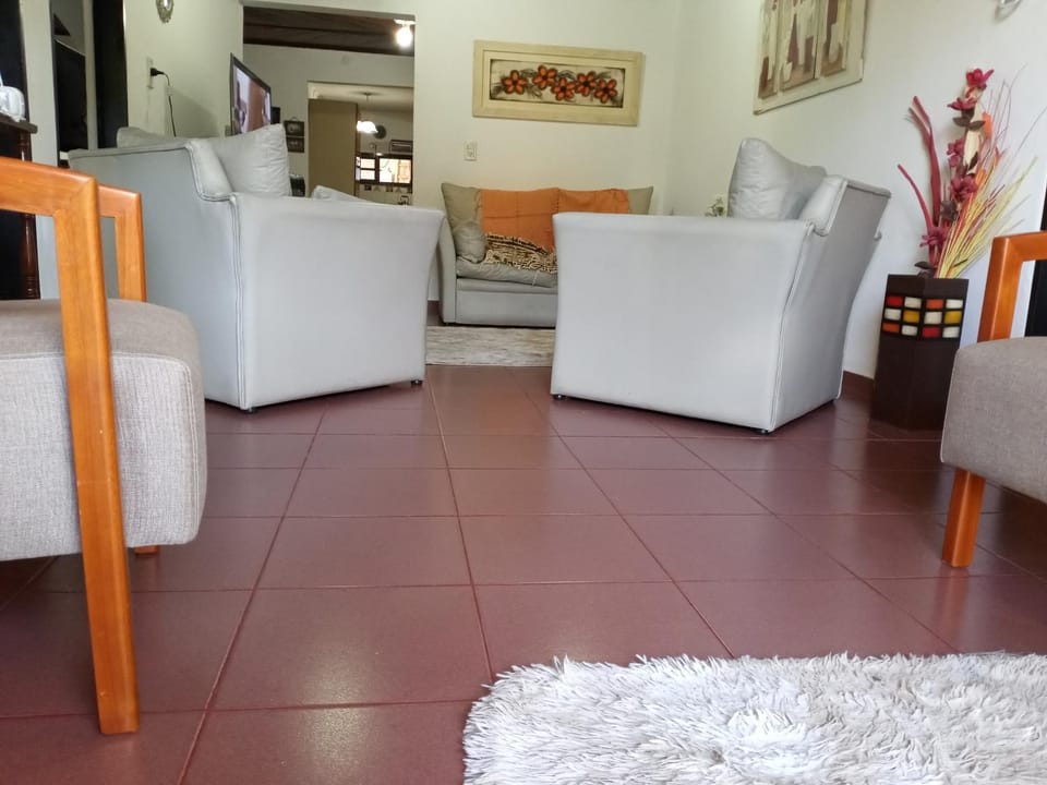 CASA AMAPOLA. House in Federación