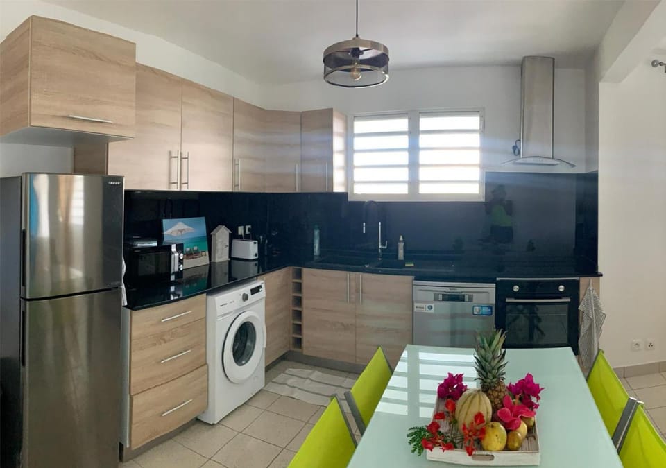 minibar, washing machine, washing machine, kitchen