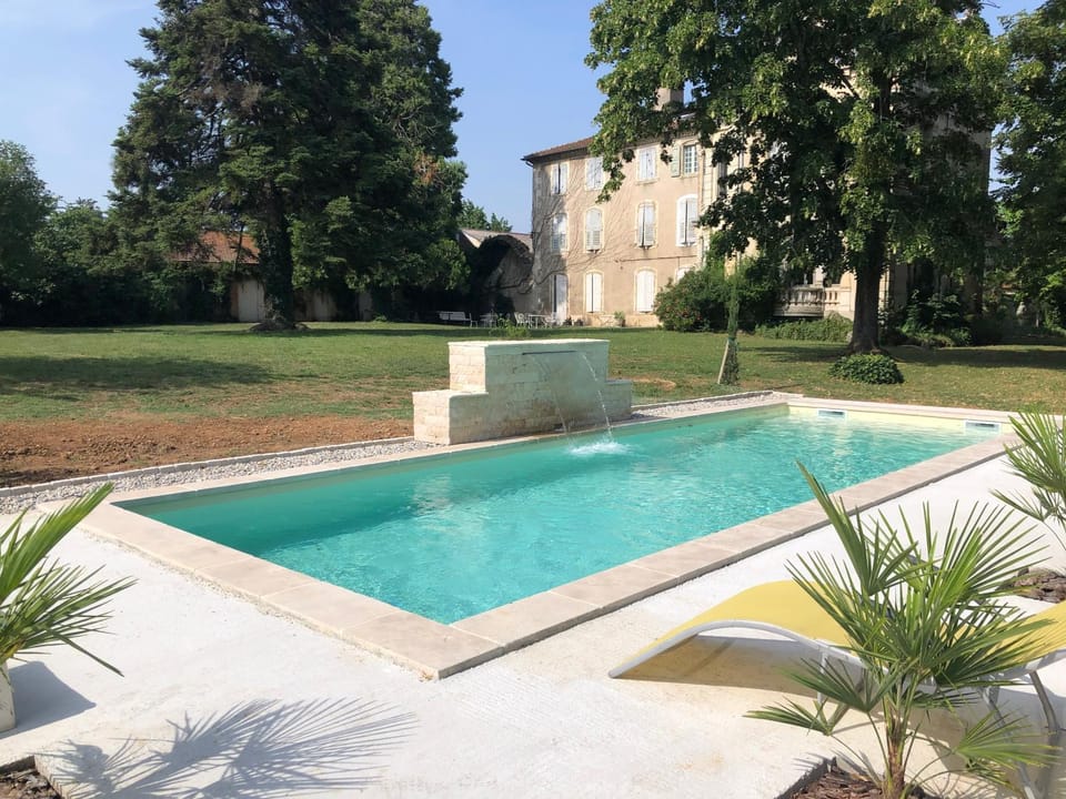 Swimming pool, Swimming pool