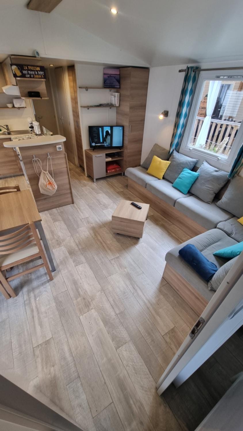 Communal lounge/ TV room, TV and multimedia, Living room, Seating area, minibar, pet friendly