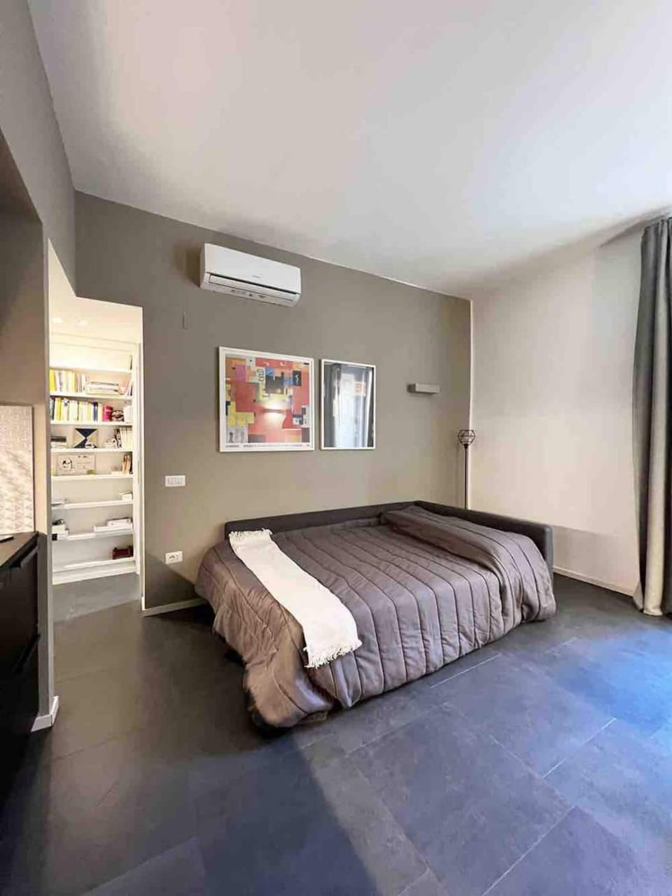 Pizzofalcone27 Apartment in Naples